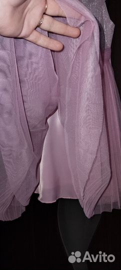 Платье нарядное на девочку 128