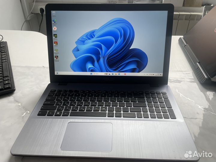 Ноутбук Asus Vivobook F542UF i3/MX130/8GB/SSD+HDD