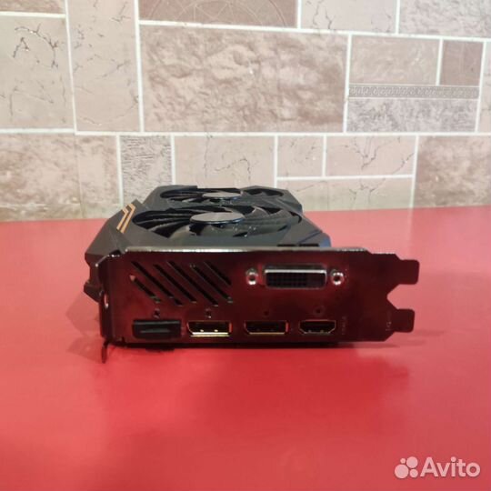 Видеокарта Gigabyte AMD Radeon RX 570 aorus