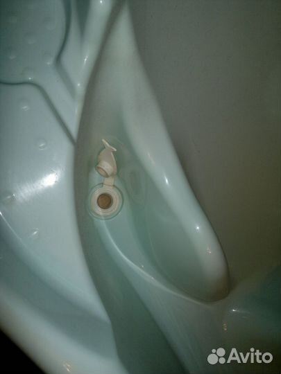 Ванночка для купания с термометром и горкой