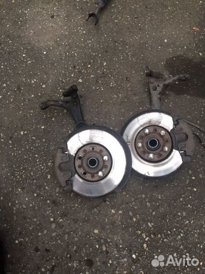 Поворотные кулаки (Цапфы) на Фольксваген Пассат Б5