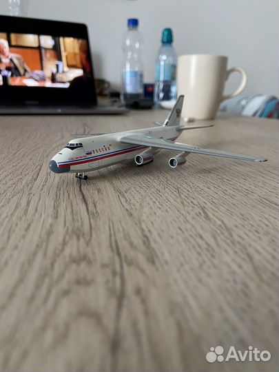 Модель самолета herpa 1:500 Ан-124