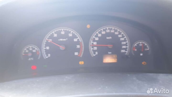 Продам панель приборов Опель вектра с 1.8