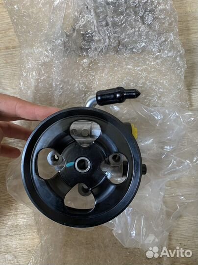 Насос Гура toyota land cruiser