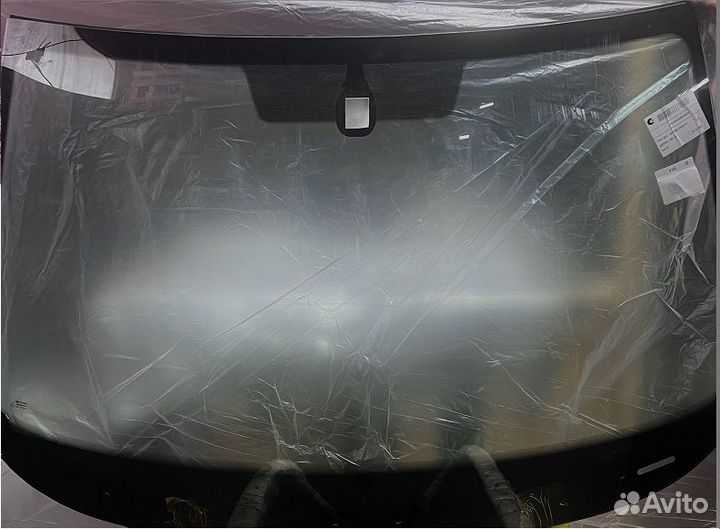 Лобовое стекло Nissan Almera N16 2000-2006 FYG 601