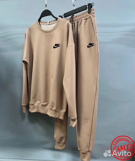 Спортивный костюм nike (футболка+шорты)