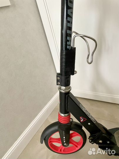 Самокат Novatrack и скейтборд