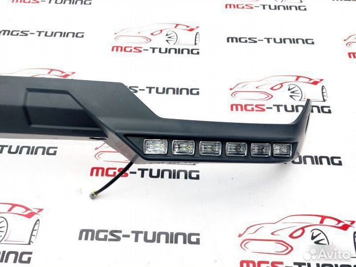 Губа B переднего бампера G-class W463 гелик 463