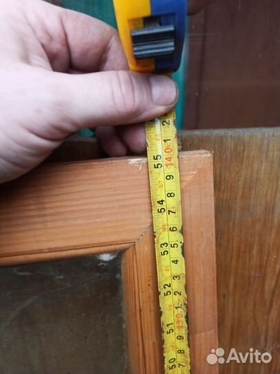 Деревянная оконная рама