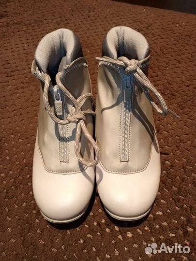 Лыжные ботинки, 35 размер