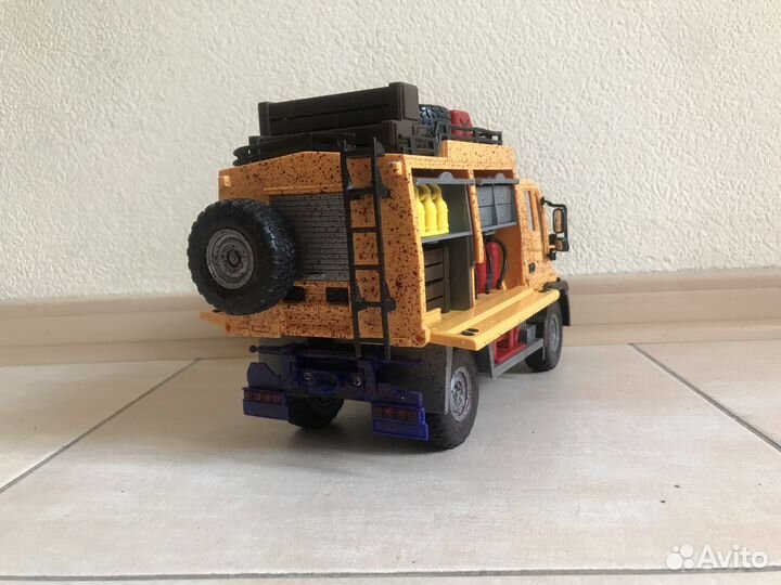 Игрушечная машинка Dickie toys