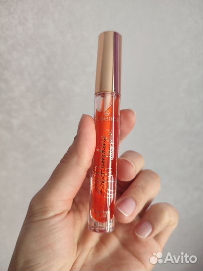 Помада, блески и масло для губ (новые)