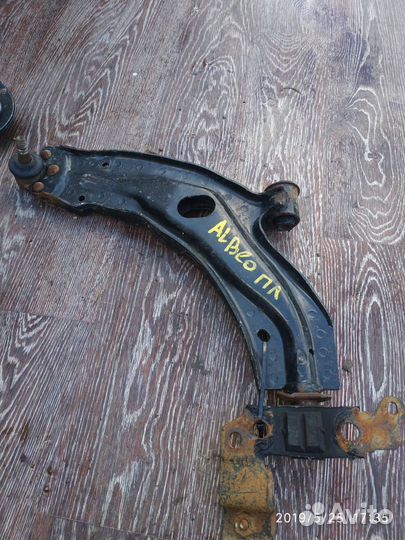 Рычаг передний левый для Fiat Albea 2002-2012