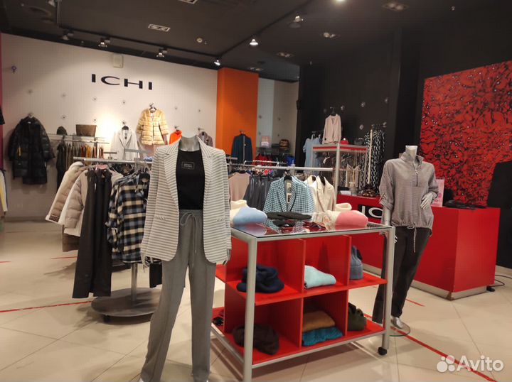 Продается готовый бизнес магазин женской одежды