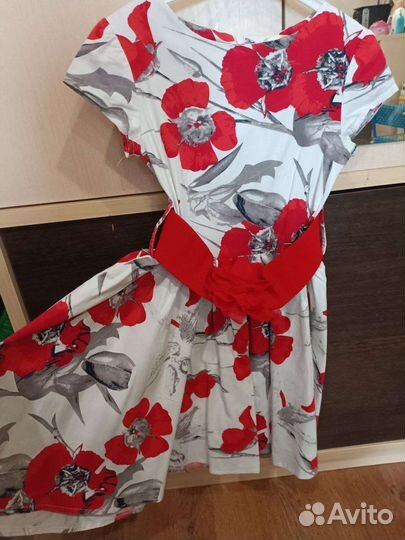 Платья для девочки на 6,7 лет