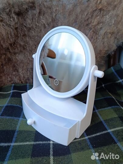Зеркало настольное с подсветкой для макияжа