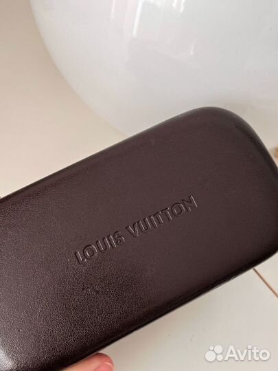 Солнцезащитные очки louis vuitton