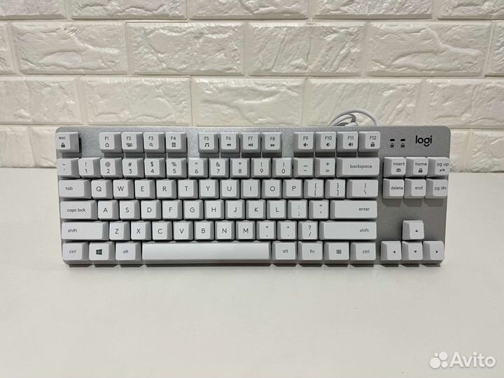 Механическая клавиатура Logitech K835