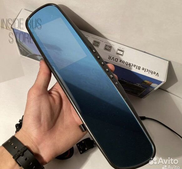 HD видеорегистратор с камерой сзади