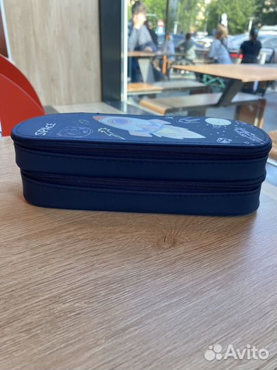 Пенал школьный новый