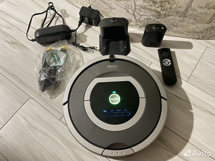 Робот пылесос iRobot Roomba 780 готов к работе