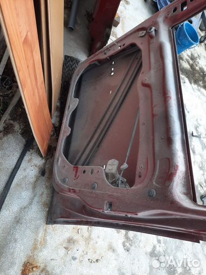 Дверь передняя правая фольцваген кадди