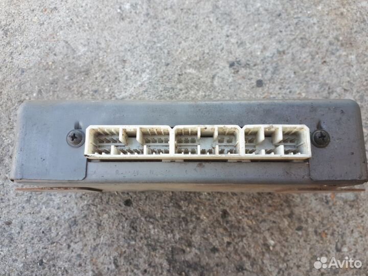 Блок управления Mitsubishi Pajero 2