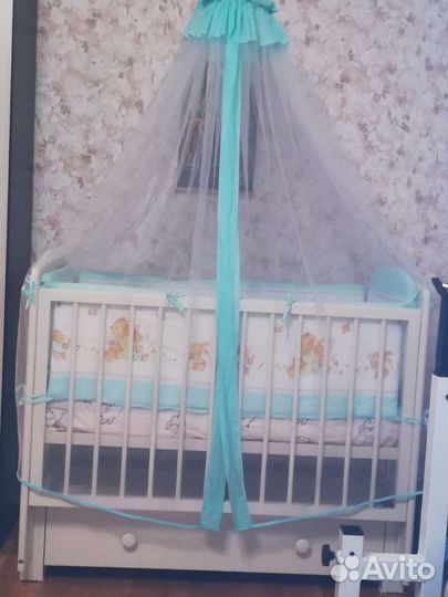 Бортики и балдахин