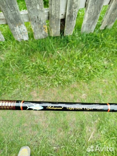 Спининг Shakespeare ugly stik tiger gold. Троллинг