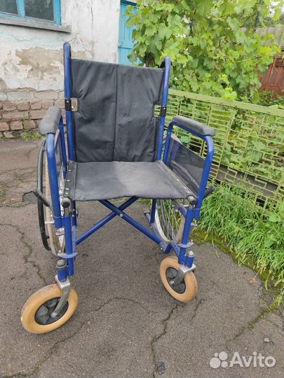 Инвалидная коляска