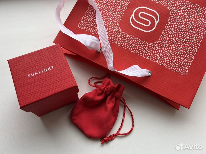 Коробки пакеты подарочные пакетом