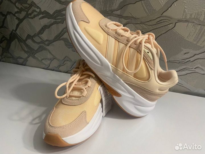 Adidas ozelle