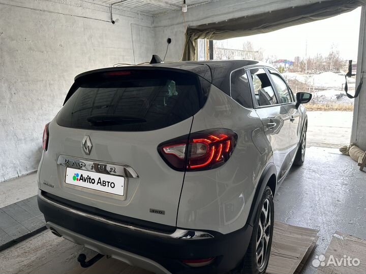 Renault Kaptur 2.0 AT, 2016, 31 000 км
