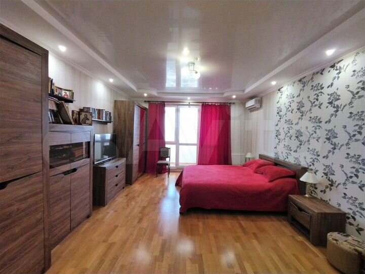 3-к. квартира, 152 м², 18/20 эт.