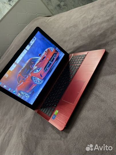 Яркий, тоненький,для любых целей