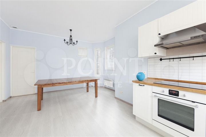 Дом 171 м² на участке 8 сот.