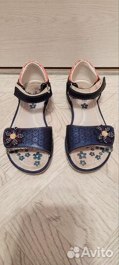 Босоножки для девочки 32 р
