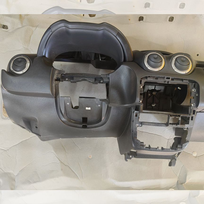 Я торпеда renault duster - Салон: купить запчасти ⚙ во всех