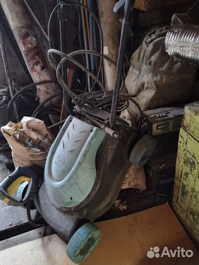 Газонокосилка электрическая