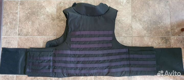 Бронежилет с защитой шеи