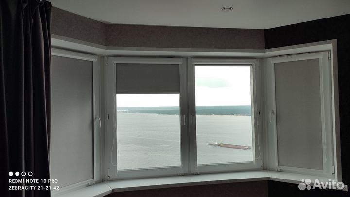 Рулонная штора в спальню блэкаут