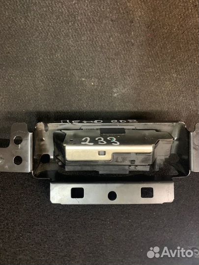 Замок крышки багажника Peugeot 208