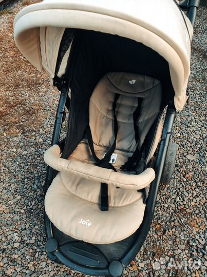 Прогулочная коляска joie