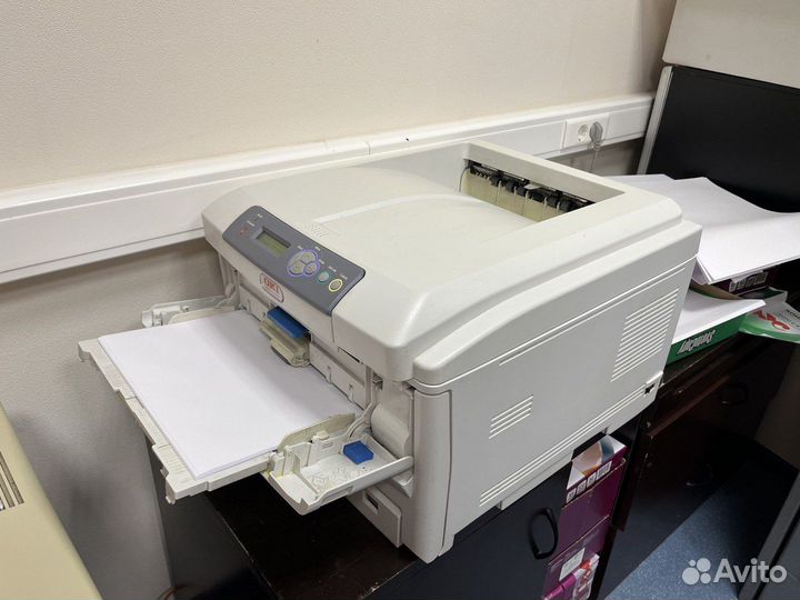 Цветной принтер OKI C810