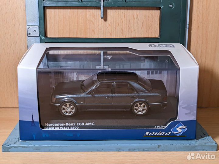 Solido 1:43 Mercedes W124 E60 AMG
