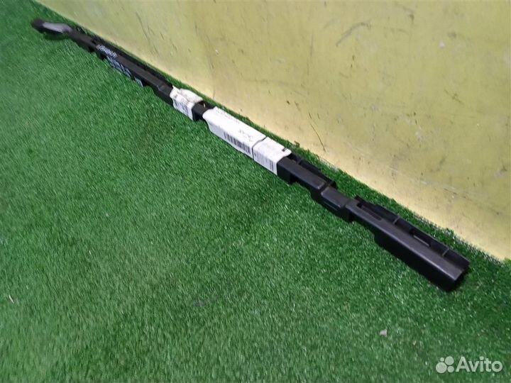 Кронштейн крепления накладки порога правого merse