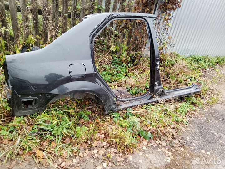 Крыло заднее правое renault logan 1