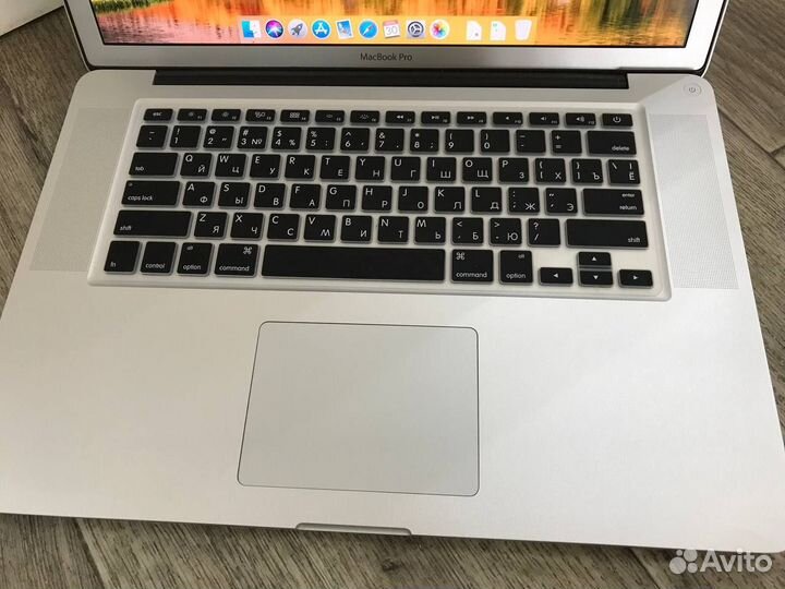 Ноутбук Apple MacBook Pro 15 Early 2011 (14)