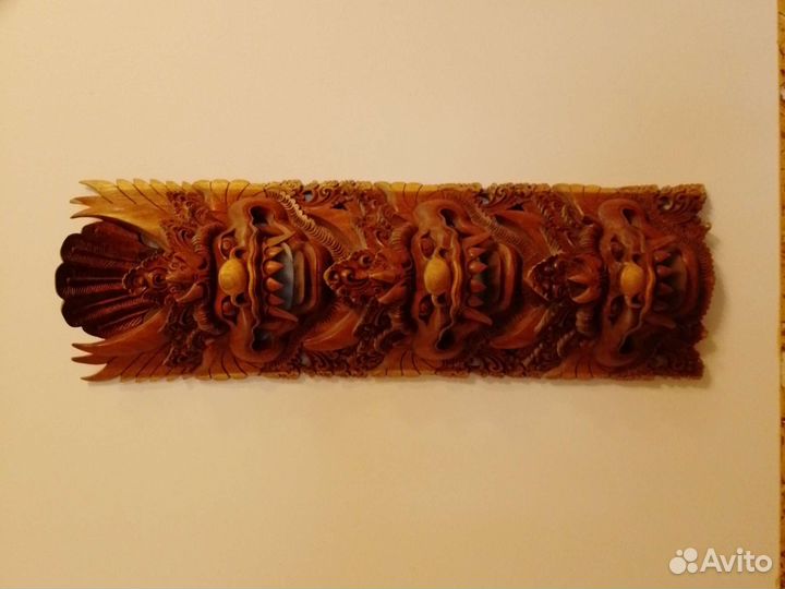 Панно из дерева