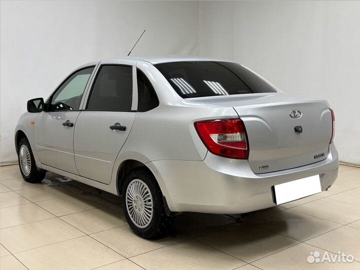 LADA Granta 1.6 МТ, 2015, 225 000 км